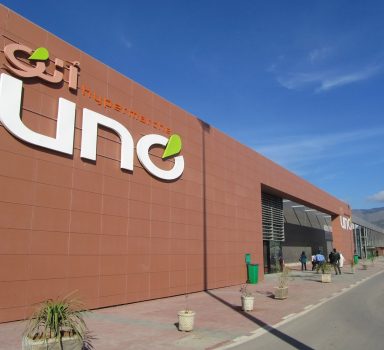 09 magasins UNO